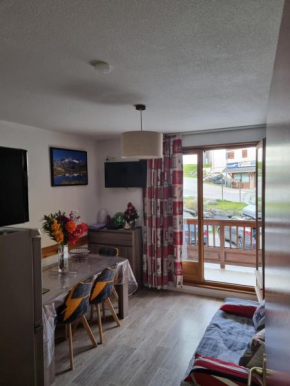 Agréable appartement de 6 pers au pieds des pistes ,wifi gratuit à Saint-Sorlin-d'Arves labelise 3 étoiles au gîte de France